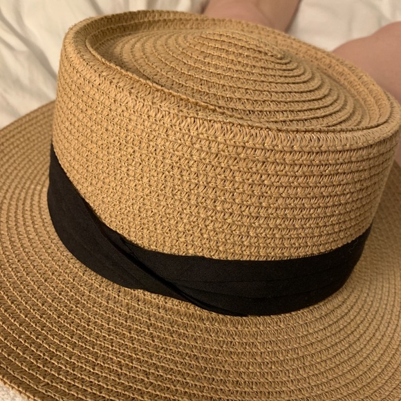 Accessories - ISO (not for sale, looking for) this straw boater hat